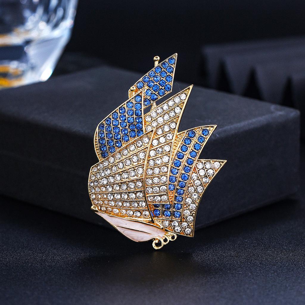 New High-end Exquisite Sailing Brooch Alloy Diamond-encrusted Fashionable and Elegant Blazer Accessories Pin Brooch Wholesale