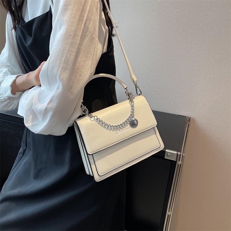 Kabelka Dámská móda Crossbody kabelka Letní móda Niche Špičkový řetízek Crossbody na jedno rameno Malá čtvercová kabelka Ženy
