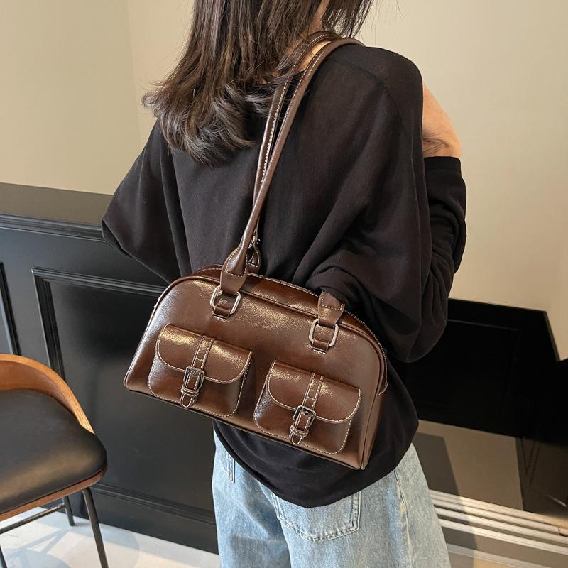 

Винтажная сумка-подушка из кожи с масляной восковой отделкой Boston, женская, 25 лет, сумка для боулинга, сумка через плечо, подмышечная, шоколадный кулон, шнурок 28*11*15