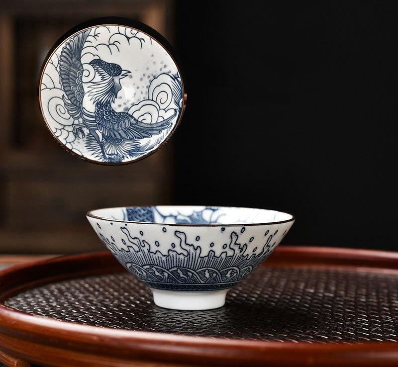 Blau und Weiß Porzellan Teetasse Handgefertigt Drache Phönix Fisch Pavillon Chinesische Kungfu Teetasse Zeremonie Teegeschirr Meistertassen