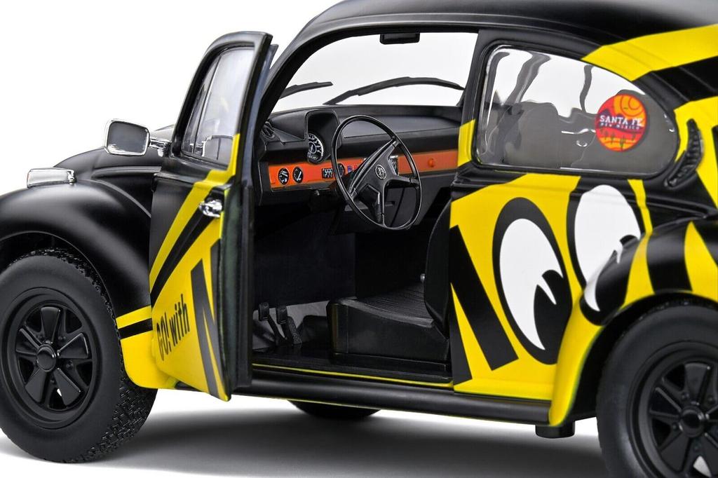 Solid Volkswagen Beetle Diecast Car 1/18 Scale BEETLE 1303 1974 (Black/Yellow) [Parallel Import]