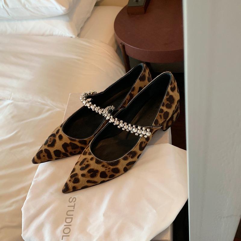 

~ Berlin Dinner Party~ Elegant small pointed sparkling diamond with versatile leopard print light mouth shoes 40