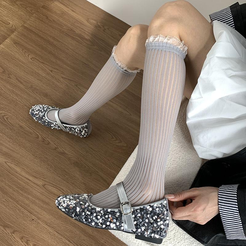 

Нежные винтажные гольфы до колена в балетной эстетике | Двухслойные кружевные воланы, вертикальные ажурные гольфы до икры