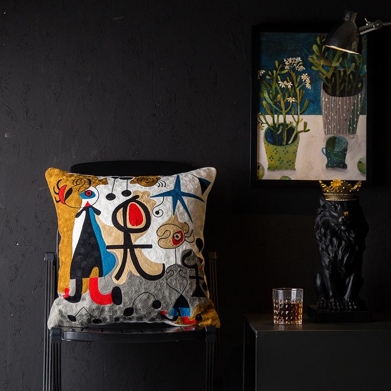 Christmas Picasso European and American Style Abstract Cushion Cover Living Room Sofa Embroidered Cushion Bedside Pillow Cover