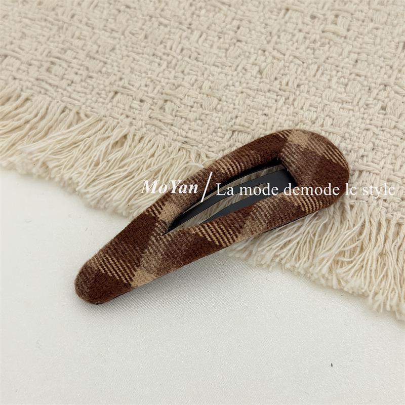 Korean Style Plaid Geometric Hair Clip - Retro BB Clip for Flyaway Hair