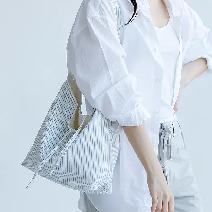 Plain Easy Reversible Shoulder Bag - Striped Ivory