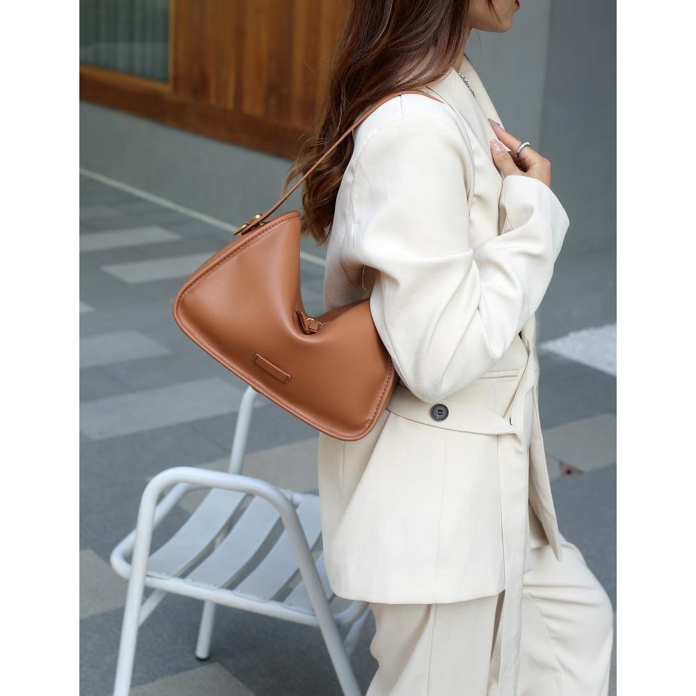 

Bag autumn and winter new women s armpit bag women s high-end messenger bag genuine leather women s bag wide shoulder strap shoulder bag 26*11*19 коричневый