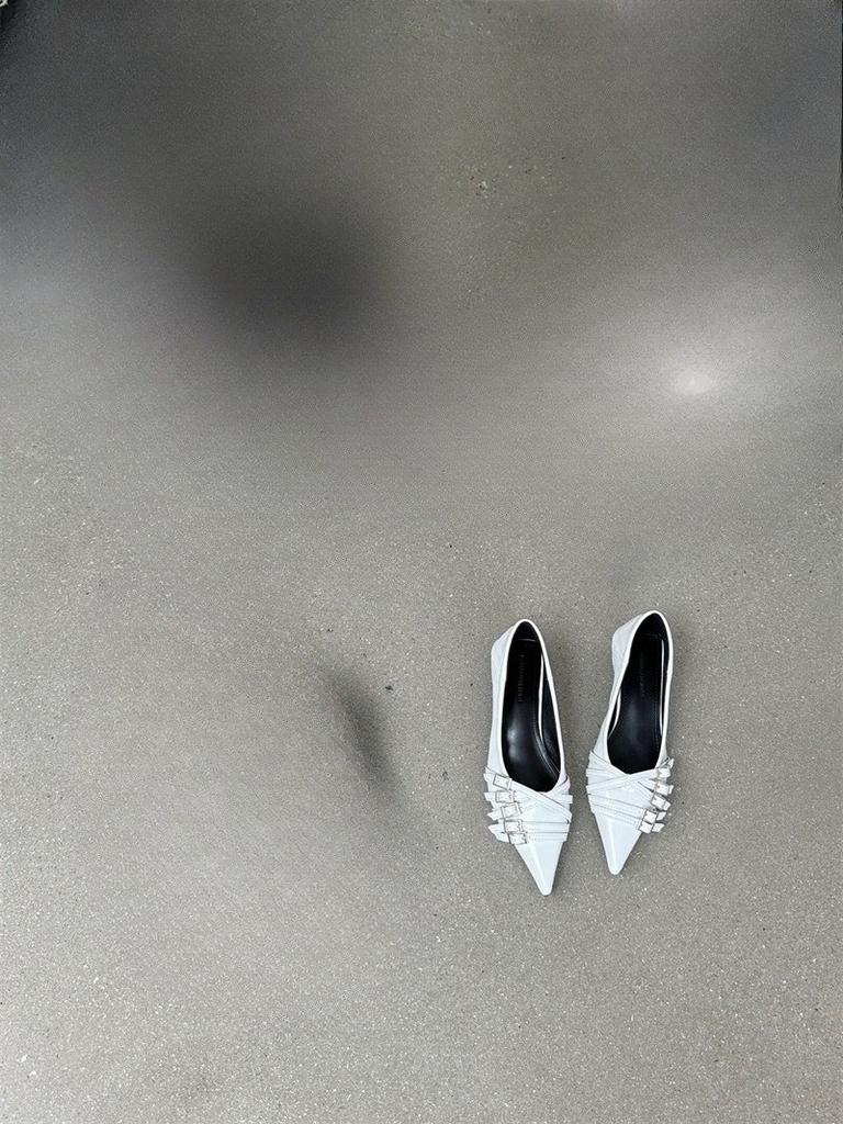 Fashion Pointed-toe belt-buckle single shoes for women 2025 autumn new style shallow-mouthed fashionable and comfortable Mary Jane shoes