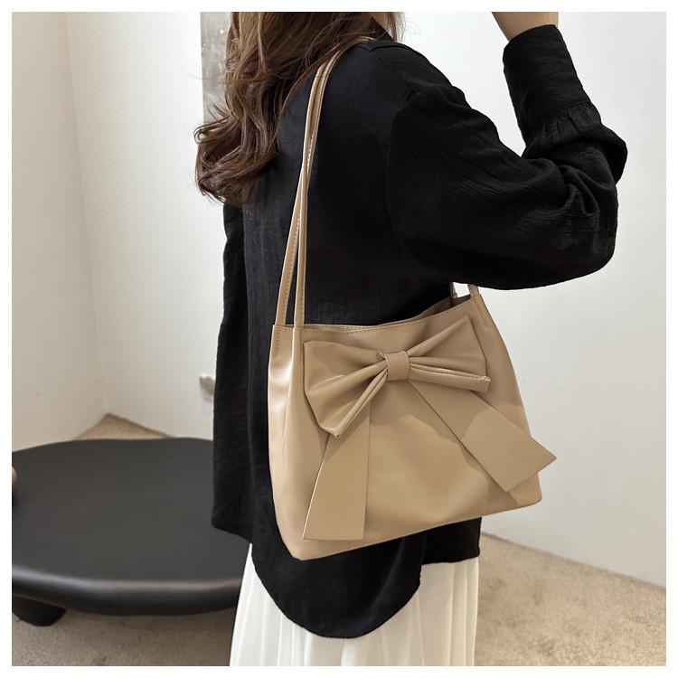 Chic Pu Leather Handbag For Women 2024 Stylish Bowknot Shoulder Bag Large Capacity Everyday Underarm Bag