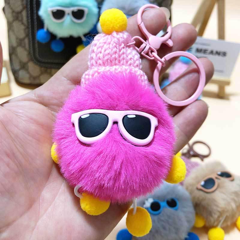 

Cute Cartoon Otter Rabbit Fur Glasses Pendant Keychain Ornament розы красного