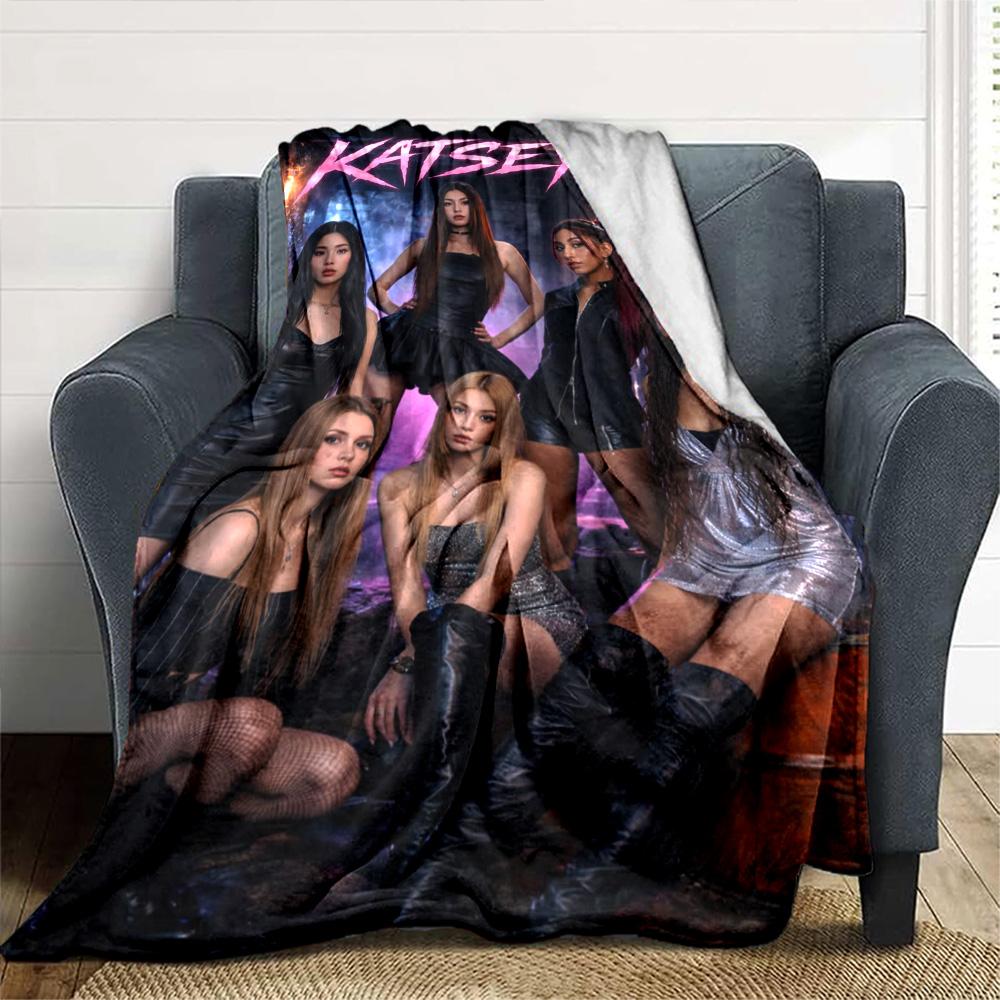 Katseye Girl Group Dark Style Portrait Print Flannel Blanket Soft Warm Throw Blanket K‑pop Fan Home Decor for Sofa Bedroom Travel