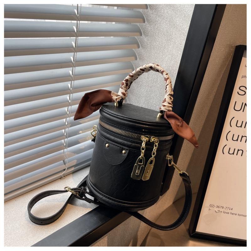 Women's Handbag with A High-End Retro Aesthetic, Fashiable and Versatile, Unique Design, Scarf Round Bucket Bag