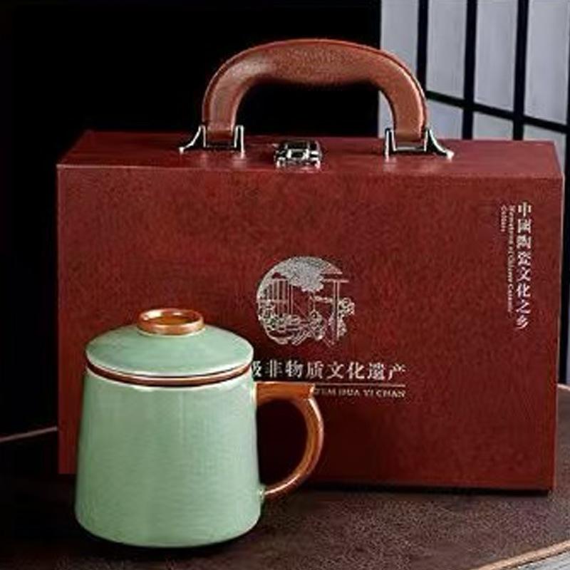 Chinese Ru Kiln Teacup Blue And White Ceramic With Lid Tea Separation Water Cup Household Special Tea Cup Office Mug