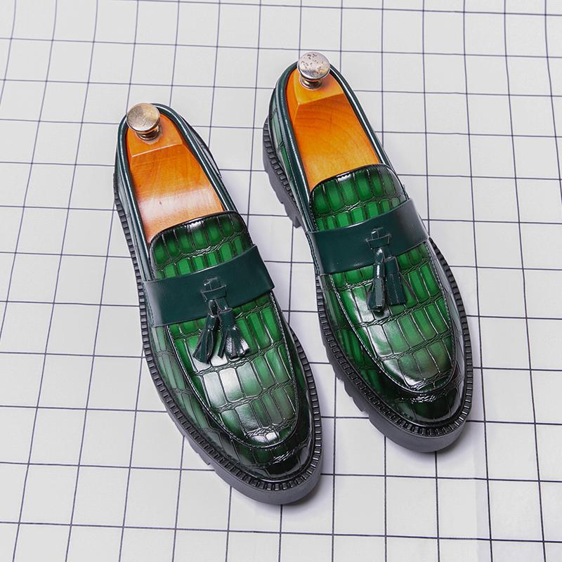 Herrenschuhe große Größe Herren Mokassins mit Fransen zum Hineinschlüpfen Businesskleid Lederschuhe Herren Außenhandel große Größe Freizeitschuhe