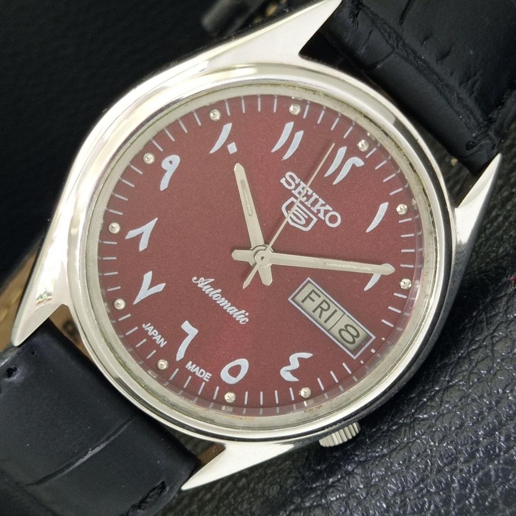 

AUTOMATIC VINTAGE SEIKO 5 JAPAN 7009A MENS ARABIC MAROON DIAL WATCH a702528-1 R126-a702528