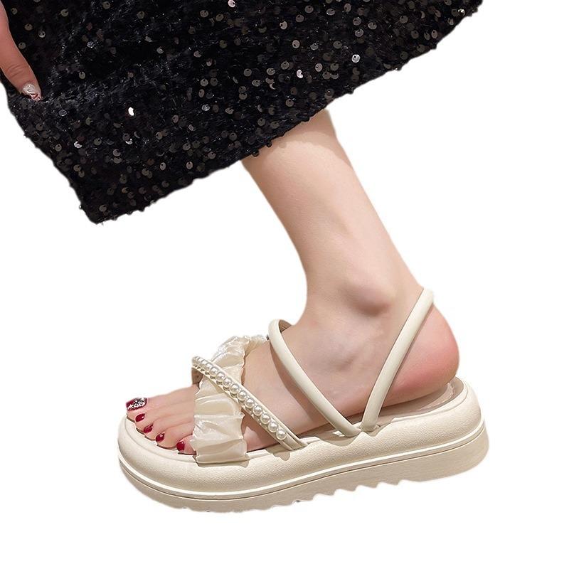 Hot Selling Summer New Fairy Style Flip Flops Sandals Women's Thick Bottom Platform Wearable Beach Shoes Comfortable Slippers