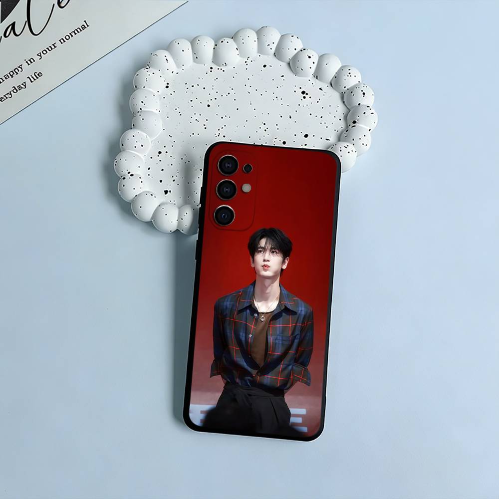 Actor Linghe Zhang Phone Case For Samsung S25,S24,S21,S22,S23,S30,Ultra,S20,Plus,Fe,Lite,Black Soft Silicone