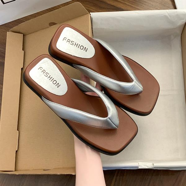 Fashion Shoes Woman 2025 Female Slippers Platform Square Toe Rubber Flip Flops On A Wedge New Hawaiian Beach Scandals Slides Square Toe