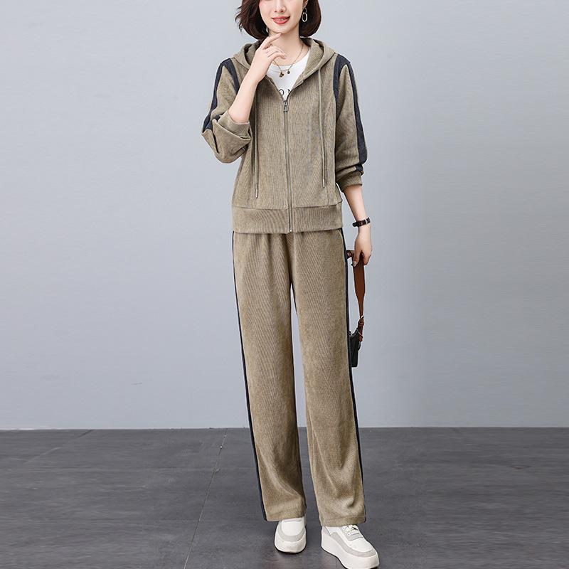 

Женский вельветовый повседневный костюм-двойка - Мода весна/осень 2024 для мам L (suggested 55-60 kg)