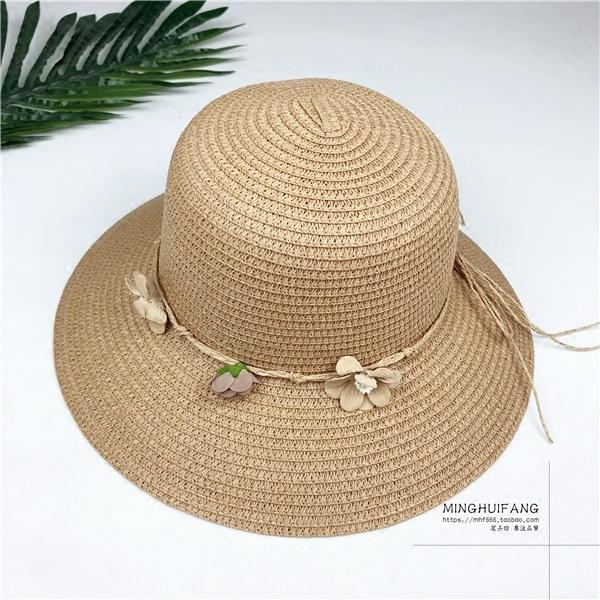 New Women's Straw Hat Spring and Summer Outing Wreath Sun Hat Sun Hat Seaside Big Edge Bow Fisherman Hat