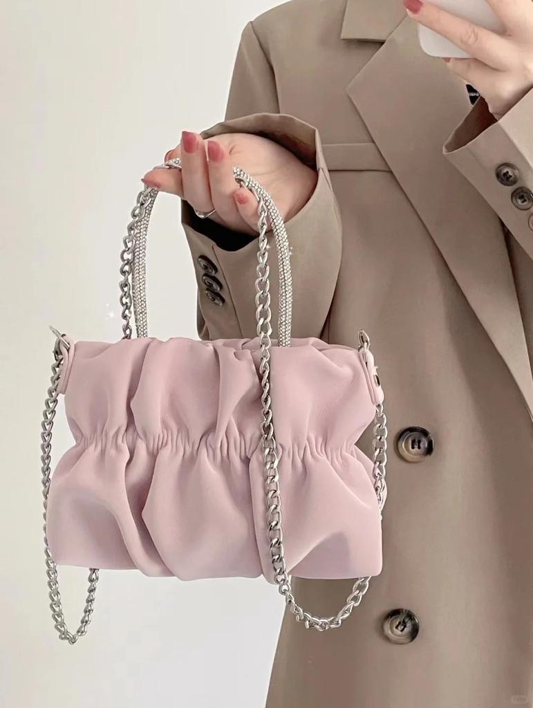 Handheld-Umhängetasche für Damen, Saison 2024, neue Damen-Socialite-Party, plissierte Cloud-Kette, Umhängetasche