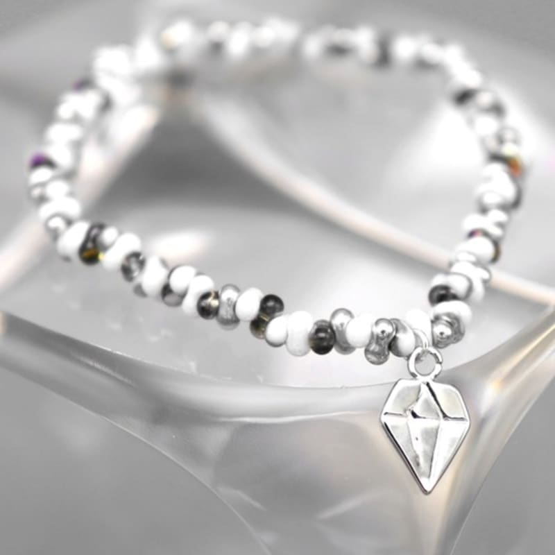 BONBEAU Dia charm point peanut beads Bracelet