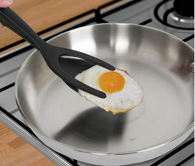 Dual-Purpose Nylon Spatula: Egg, Toast & Pancake Turner