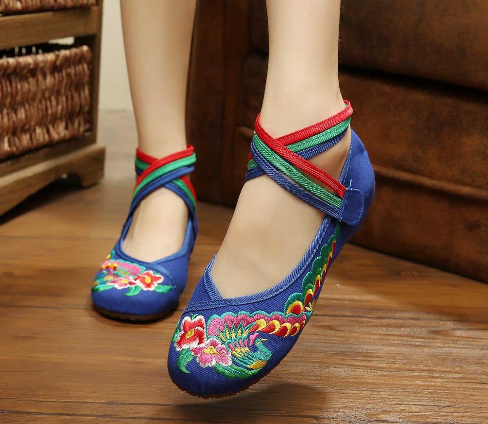 Chinese Style Women Shoes Embroideried Old Beijing Cloth Shoes Woman Spring Summer Comfort Casual Shoes Plus Size 34-41 WSH2294