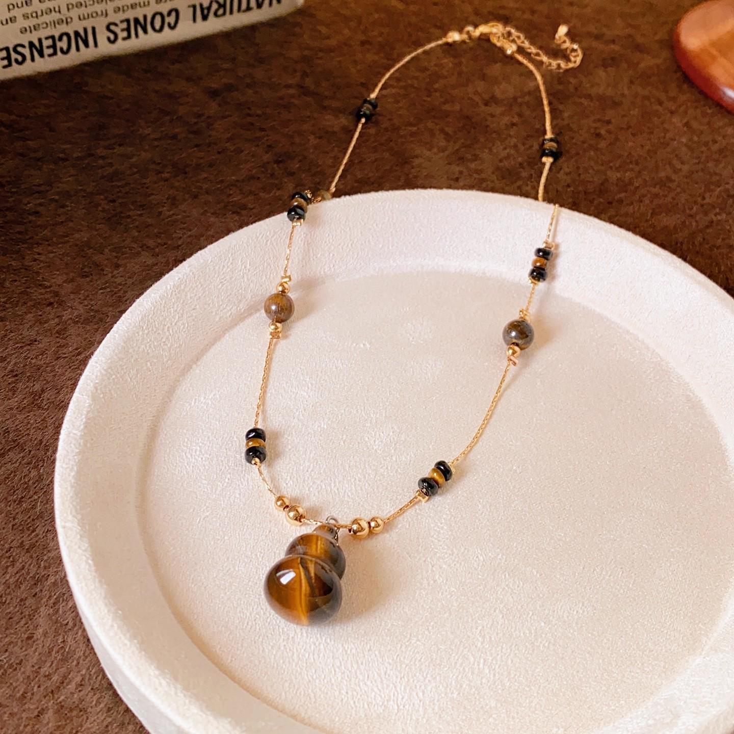 French Tiger s Eye Gourd Pendant Beaded Necklace - Melanin Light Luxury Niche Design Sweater Chain