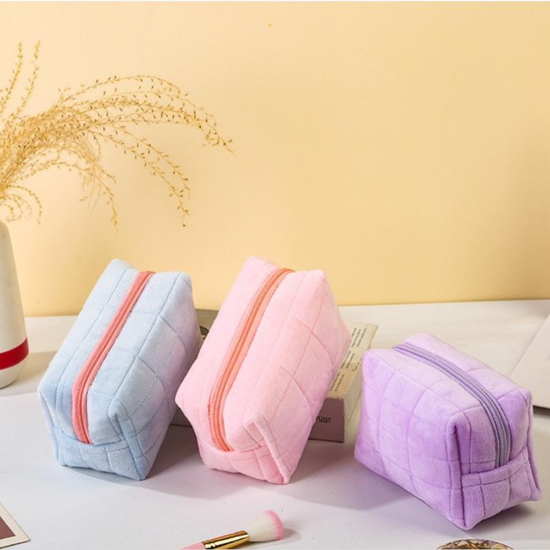 Plush Makeup Bag For Women Zipper Large Soft Cosmetic Bag Travel Make Up Toiletry Bag Washing Pouch Travel Organizer Bag