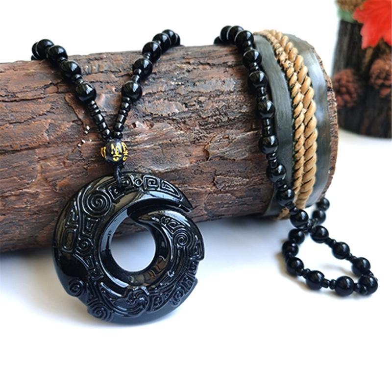 Delicata collana con ciondolo in ossidiana, gioiello da collo alla moda, girocollo, ornamento per l'uso quotidiano, appuntamenti e feste.
