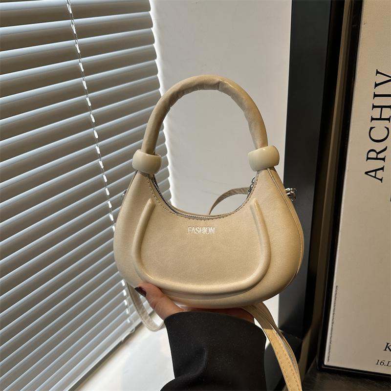 Niche Design Sense Retro Fashion Portable Small Bag Women 2025 Spring New Maillard Shoulder Armpit Bag