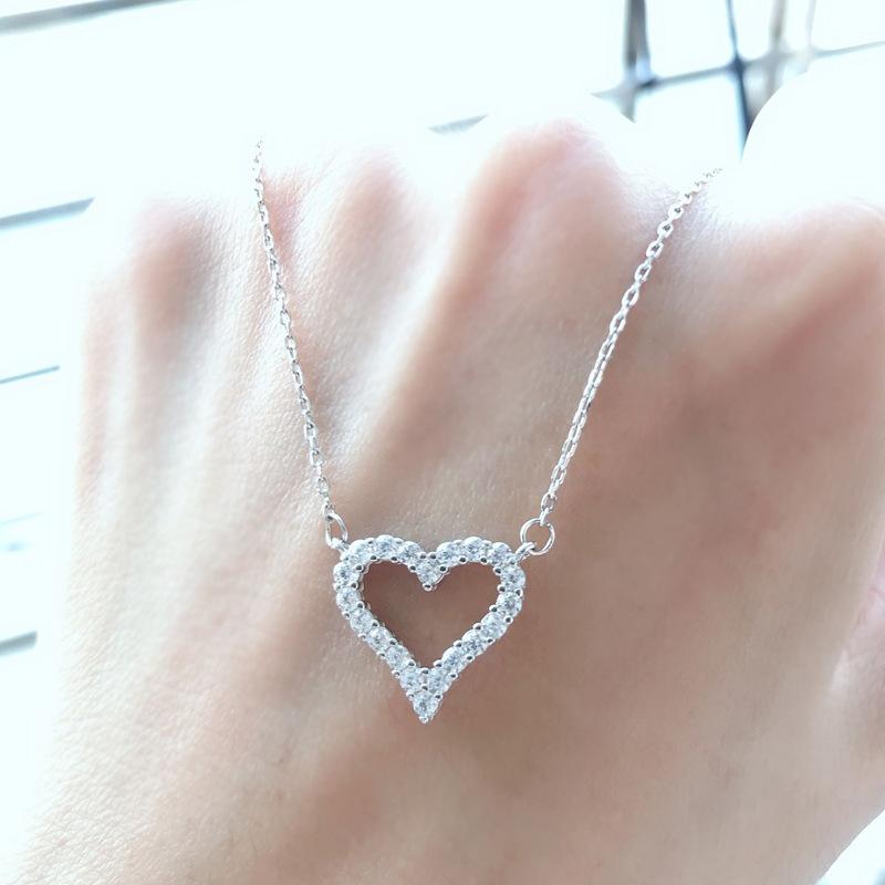 

Ожерелье Huitan Dainty Heart Silver Color AAA Round Circonie изящные женские ожерелья повседневная одежда модные украшения для вечеринок