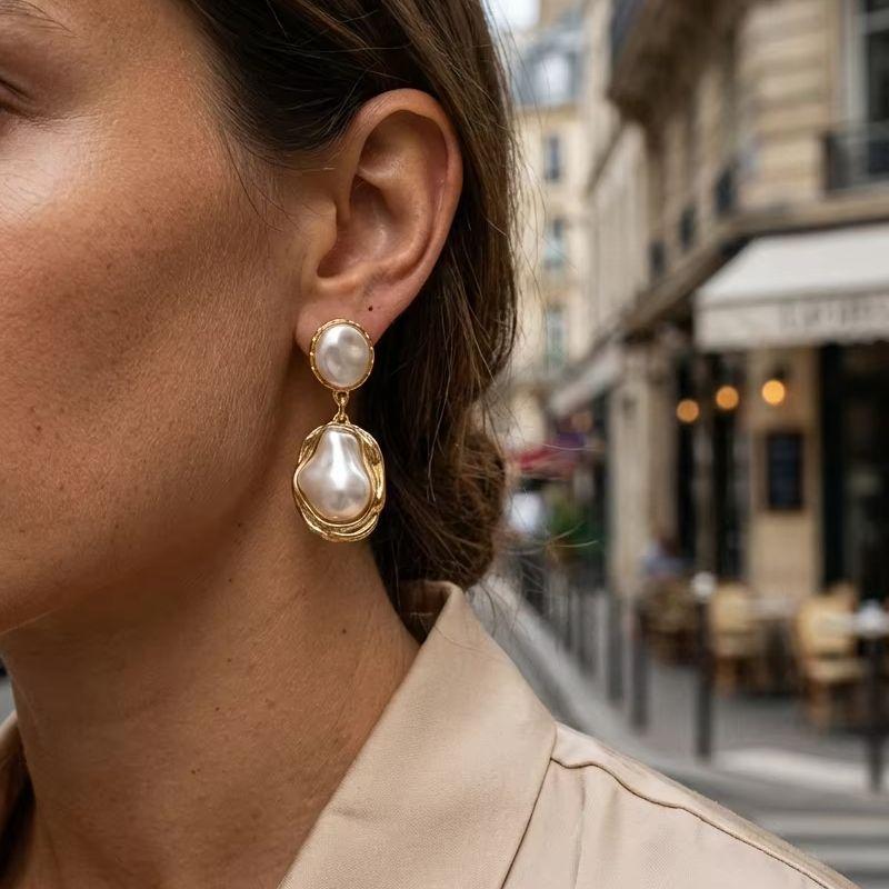 Vintage Baroque Imitation Pearl Drop Earrings for Women Gold Color Irregular Geometric Dangle Earrings Wedding Jewelry Gift