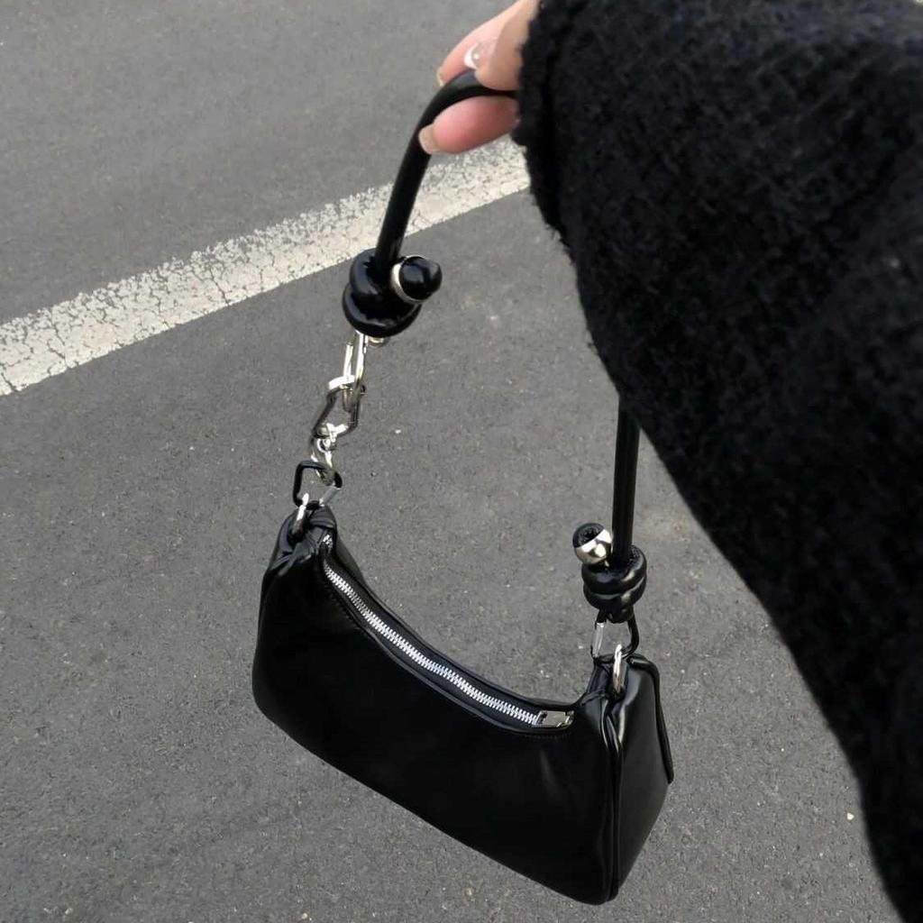 Fashion Handbag Niche Underarm Bag Women'S Spring And Summer Commuter Bag Versatile Texture Single Shoulder Dumpling Bag