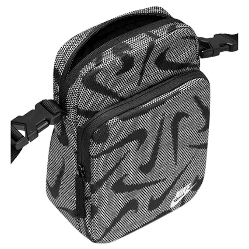 Nike Geantă Crossbody din Material Textil Regular Unisex Negru Alb Casual DQ5738-010