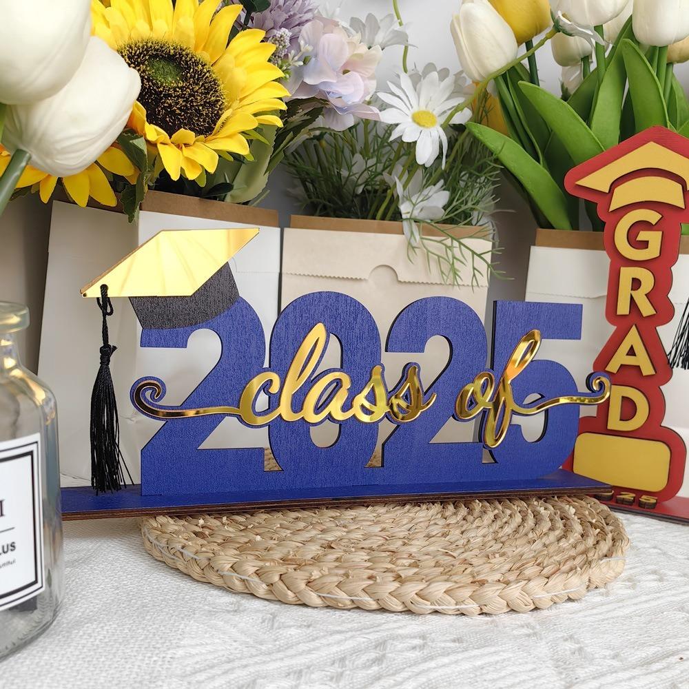 Festival Wooden Graduation Ornament Cartoon Graduation Desktop Decoration  Graduation Season
