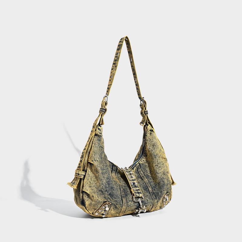 Large Capacity Tote Bag Water Washed Denim Bag with Rivets American Style Ins Trendy Shoulder Bag for Commuting Crossbody Bag