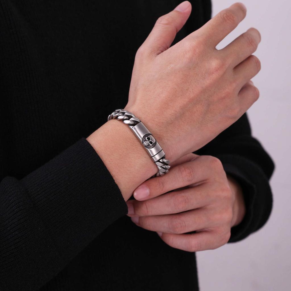 Minority Bracelet Thick Cuban Link Punk Style Skull Bracelet Men Waterproof Anti Tarnish Minimal Jewelry ALN25123248