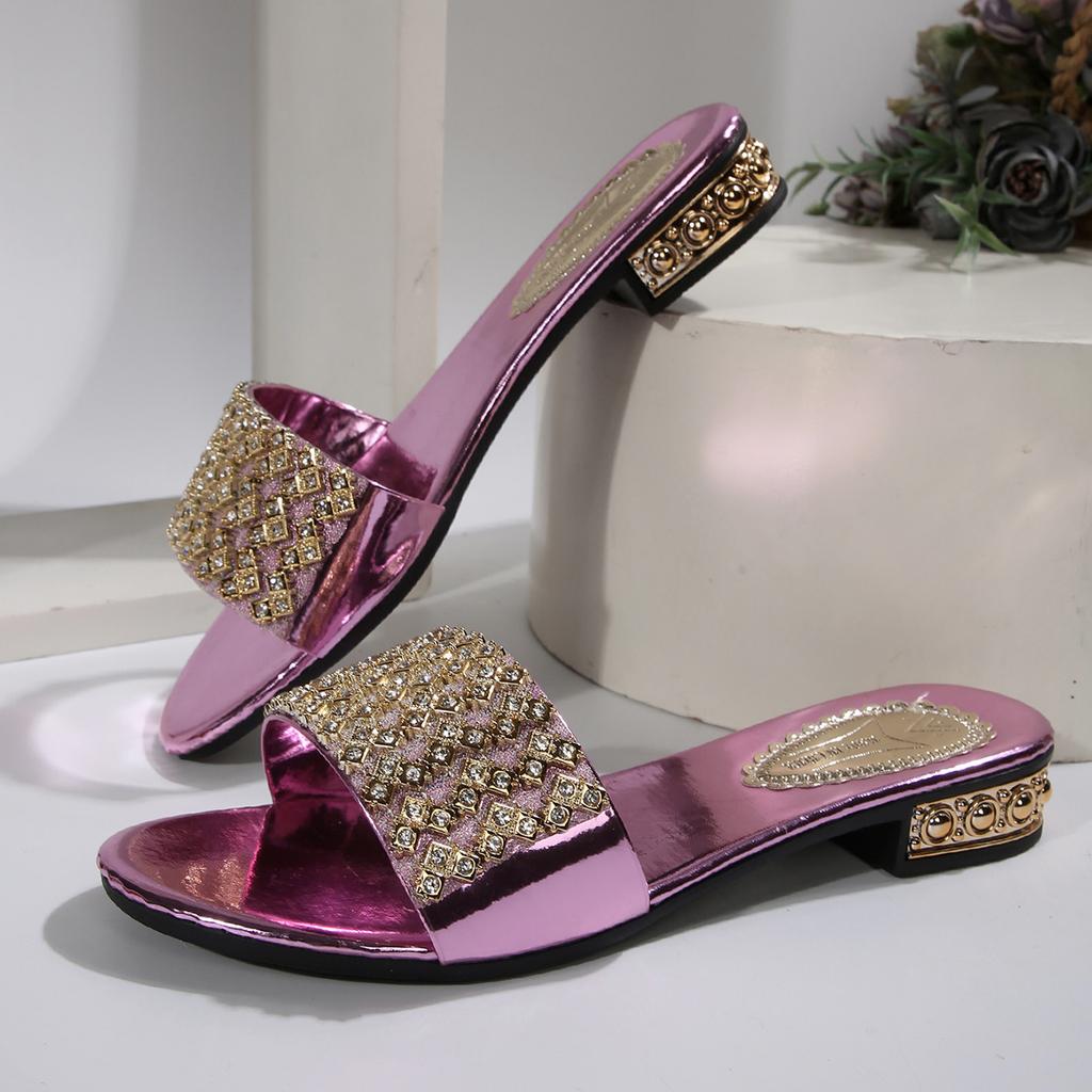 Fashion Lightweight Comfortable Shoes Slides Women 2025 New Designer Casual Flat Fashion Shoes Women Elegant Slip On Walking Slippers