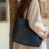 Retro 2025 Large Capacity Women's Tote Bag - Trendy Korean Style, Fashionable All-Match Shoulder Commuter Bag