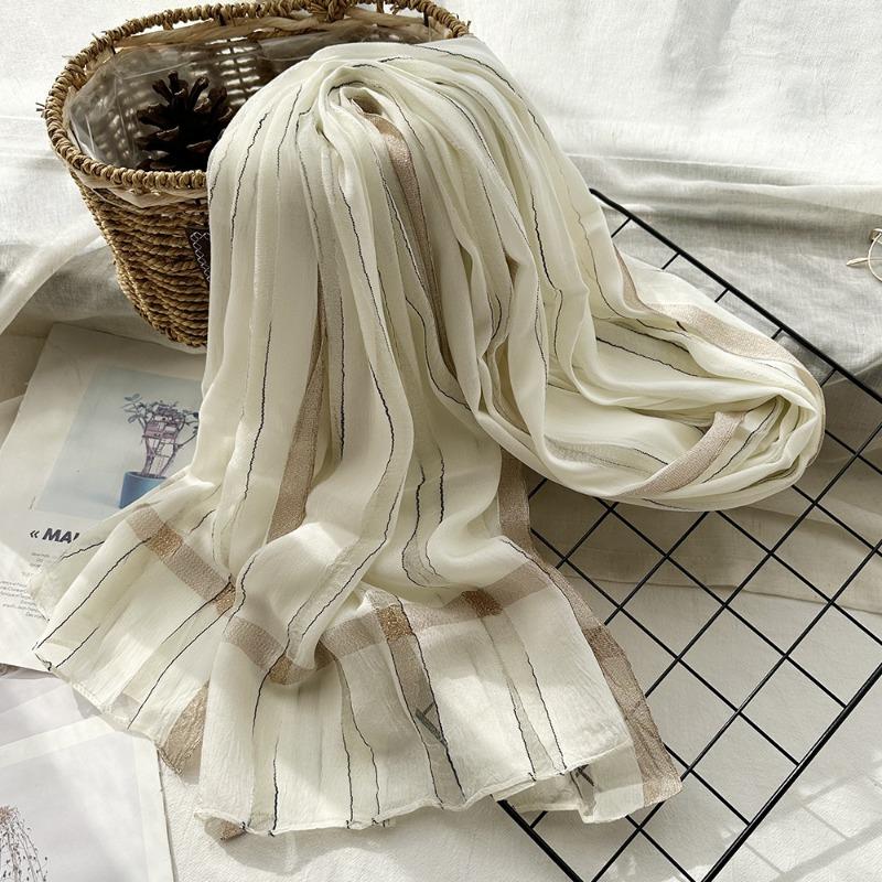 Vår och sommar tunn sidenscarf med exklusiv känsla, damscarf med eleganta vertikala ränder