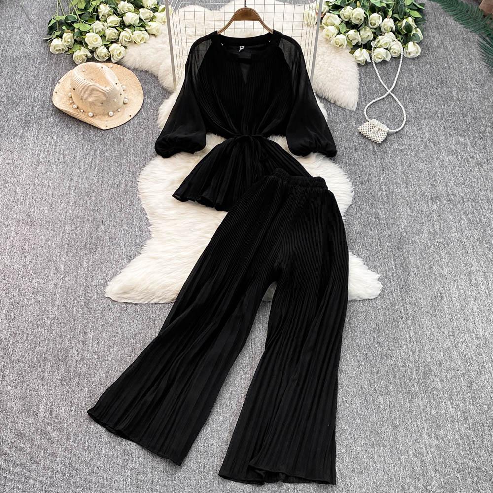 

Весна-лето Женский плиссированный комплект из двух предметов Элегантная шифоновая блузка с V-образным вырезом и драпировкой + широкие брюки с высокой талией Костюм из 2 предметов для женщин Новый One Size чёрный