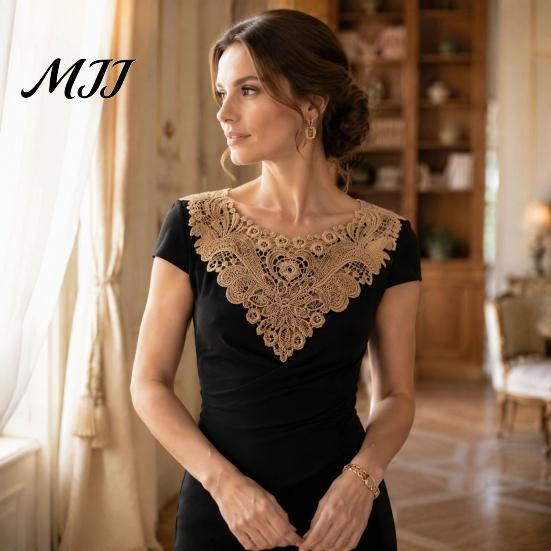 White Lace Collar for Sewing Floral Insert, Embroidery V-neck Neckline Applique, Elegant Fashion Enhancement Hollow Petal Design, Polyester Decorative