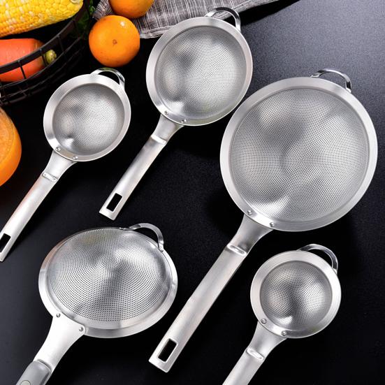 Strainer Household Portable Stainless Steel Superfine Oil Flour Colander with Hook for Home Hotel Kitchen