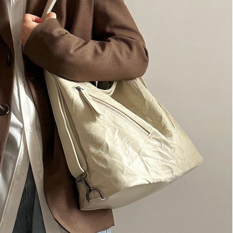 Trendy Women Leather Fashion Backpack Versatile Female Large Capacity Pleated Backpack Casual Commuter Zipped Shoulder Bags Quality