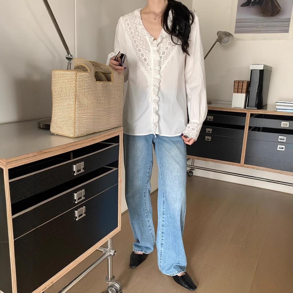 French Fungus Lace V-Neck Long Sleeve Shirt Women