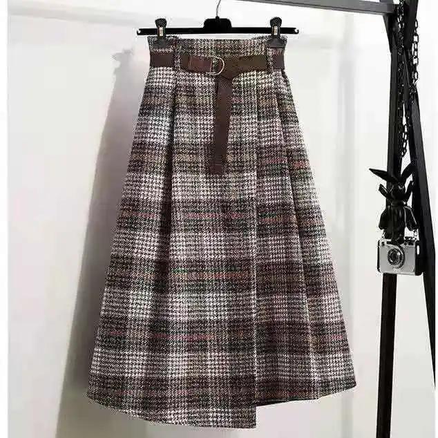 Dámská podzimní a zimní midi délky nepravidelná áčková sukně, vlněná kostkovaná s vysokým pasem, zateplená deštníková sukně