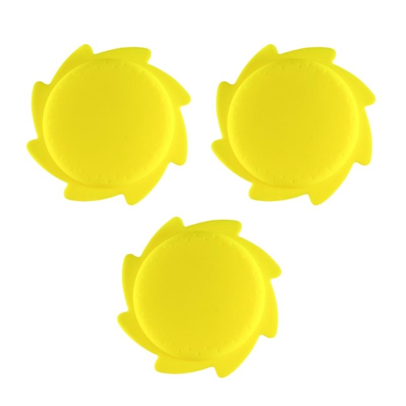 Pack of 3 Water Sprinkling Flying Disc Beach Toy with Soft Silicone Texture Suitable for Kids Water Game