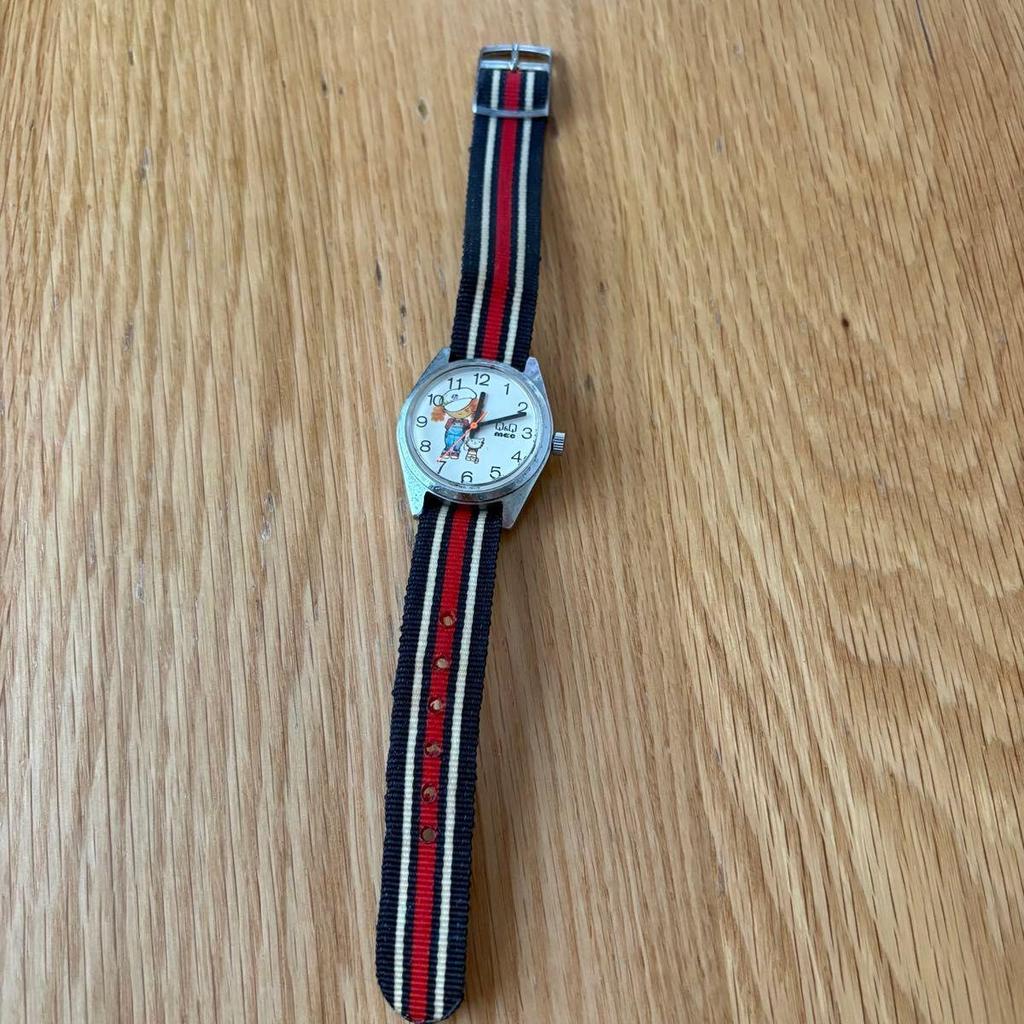 Used Showa Retro Watch Q&Q Mec Real Estate Character Girl Manual Winding